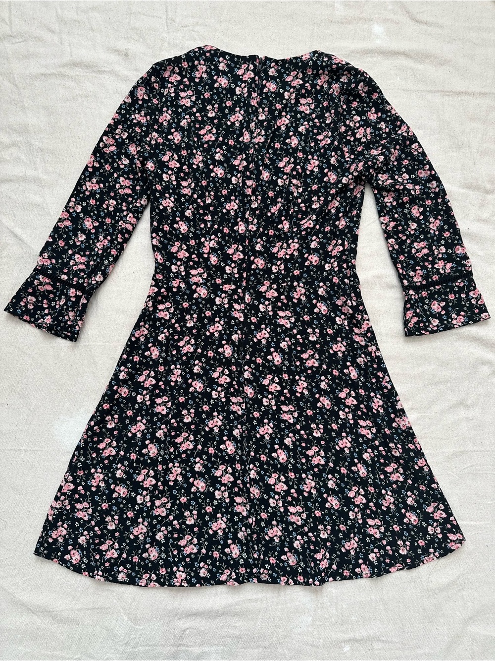 H&M Dainty Floral Ladder Trim 3/4 Bell Sleeve Dress Black Pink 4 - Picture 10 of 10